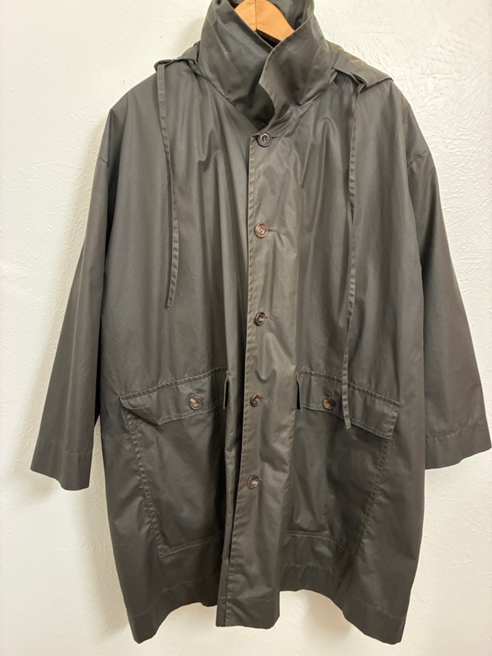 eskandar Waxed Olive Hooded Raincoat